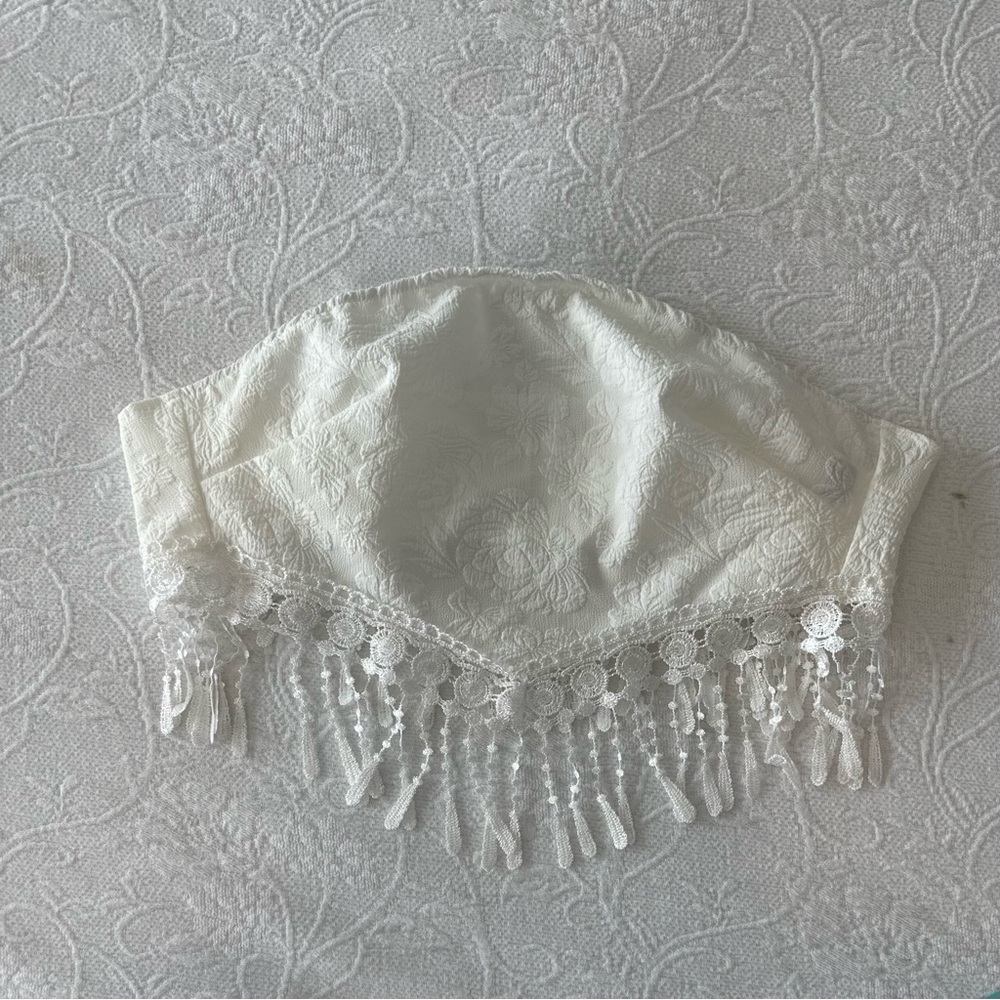 Elegant White Lace Strapless Top